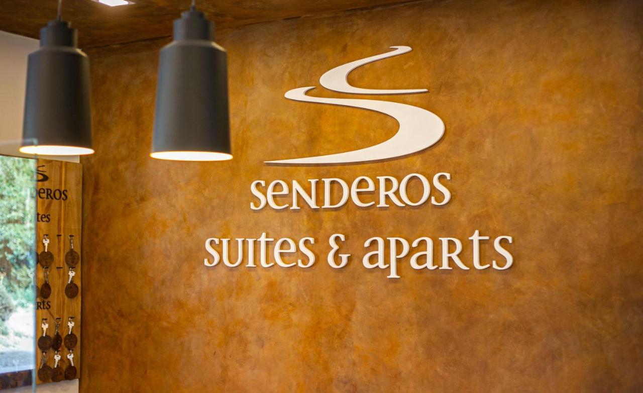 Senderos Aparts & Suites El Chalten Buitenkant foto